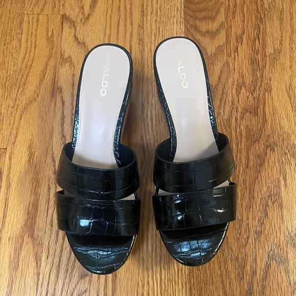 Aldo black patent wedges - Picture 2 of 9